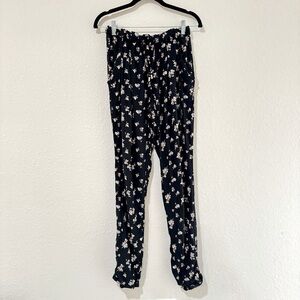 COTTON ON floral pants